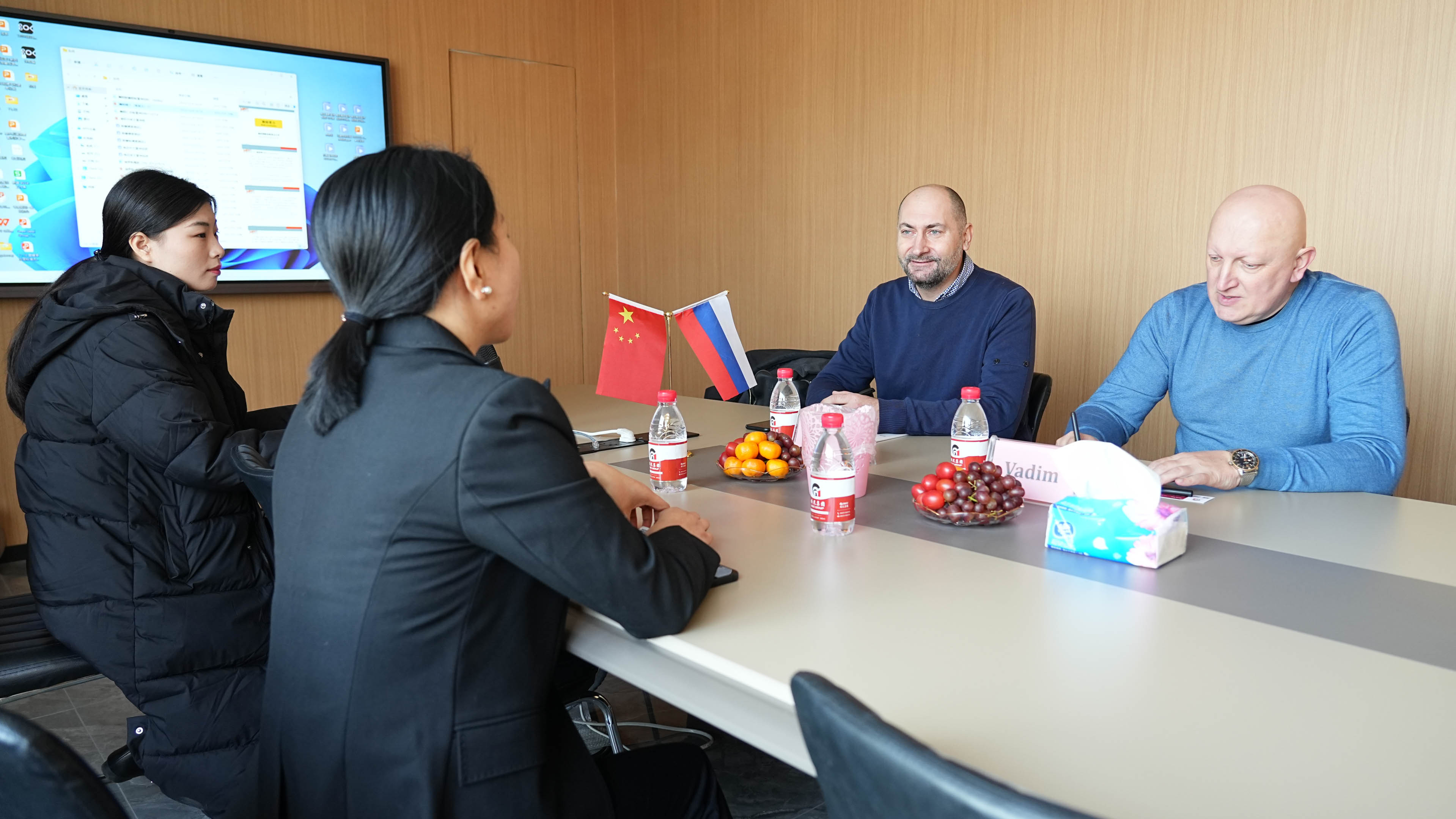 Welcome new Russian stainless steel customers to visit GNEE Group Company